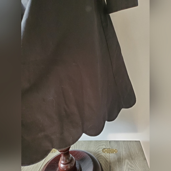 KATE SPADE× FLORENCE BROADHURST 2012 black scallop trench. Size 2 - Picture 8 of 14